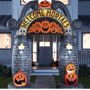 Halloween inflatable archway
